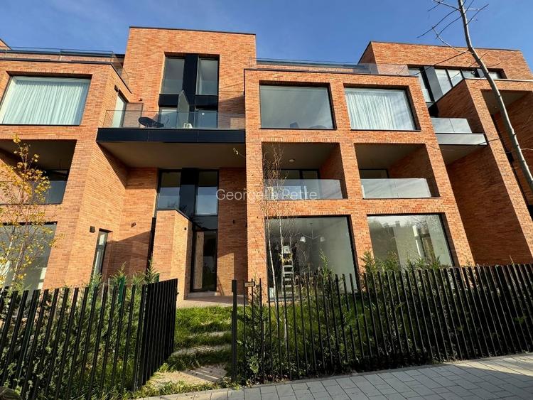 Duplex 4 camere cu gradina// Parc by Herastrau Apartments Duplex 4 camere cu gradina// Parc by Herastrau Apartments