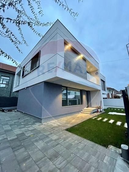 Casa / Vila lux cu 4 camere de inchiriat in Pipera - 1