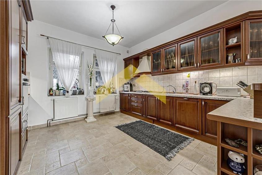 Vila cu 5 camere de vanzare zona Tabacovici - 10