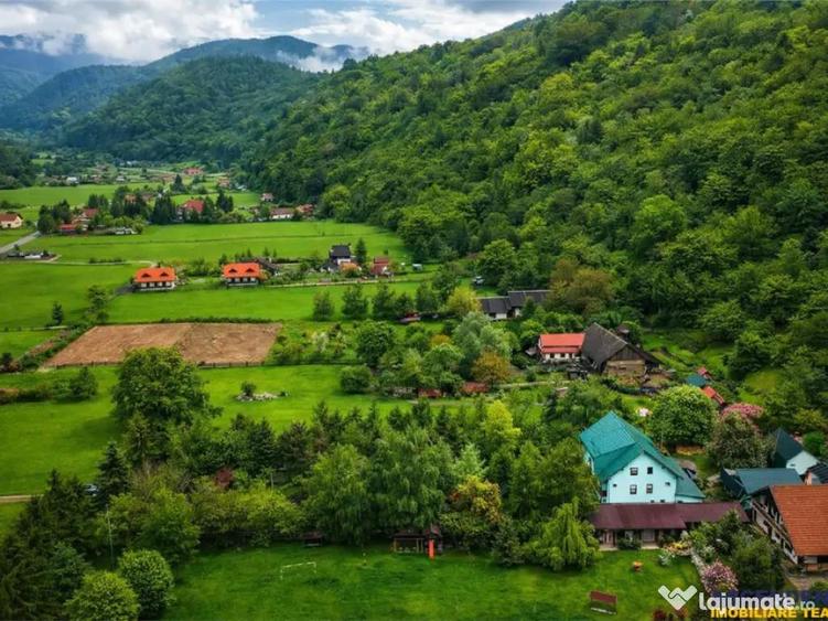 Complex turistic,afacere la cheie,3 vile, teren 7.700 mp,pan - 1