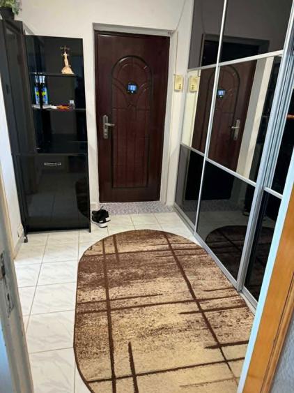 iNCHIRIERE apartament 2 camere - 1