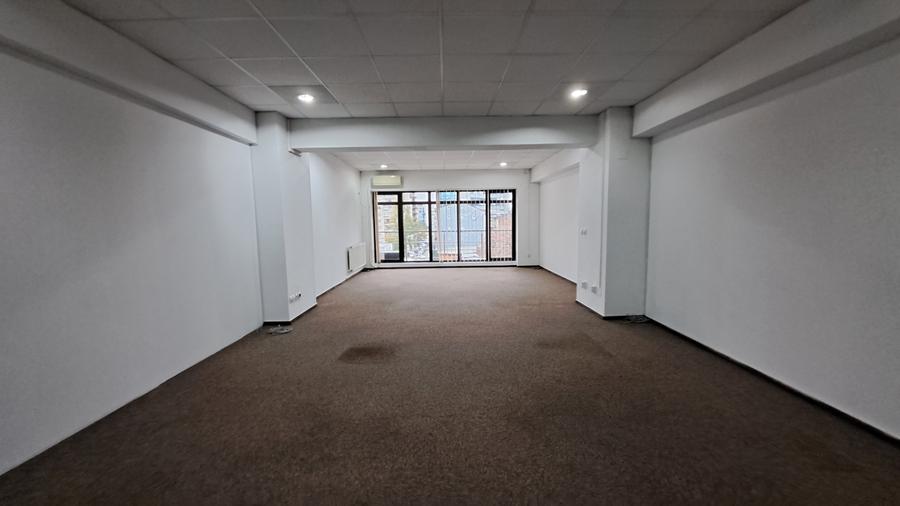 SPATIU BIROU- CLADIRE BIROURI PREMIUM- COSTURILE UTILITATILOR SUNT INCLUSE - 12