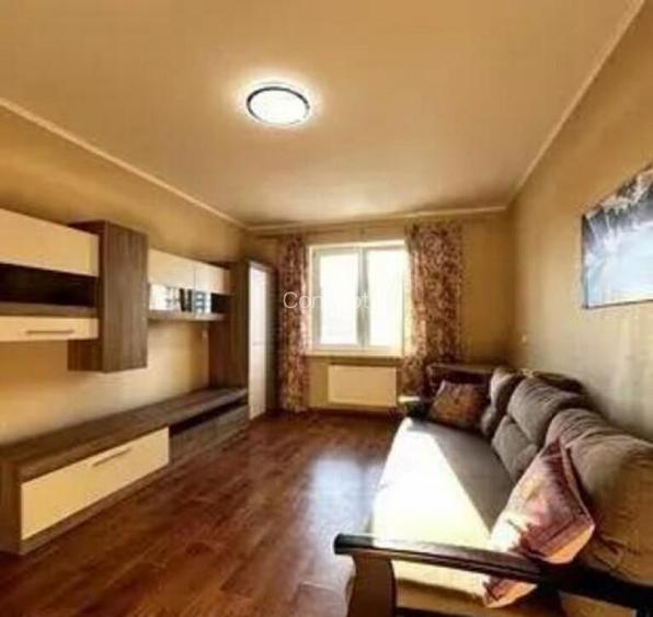 Garsoniera in zona Izvor