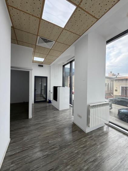 Unirii / Parcul Carol / Spațiu Comercial 67 mp / Parter Ideal Servicii sau Birou - 2