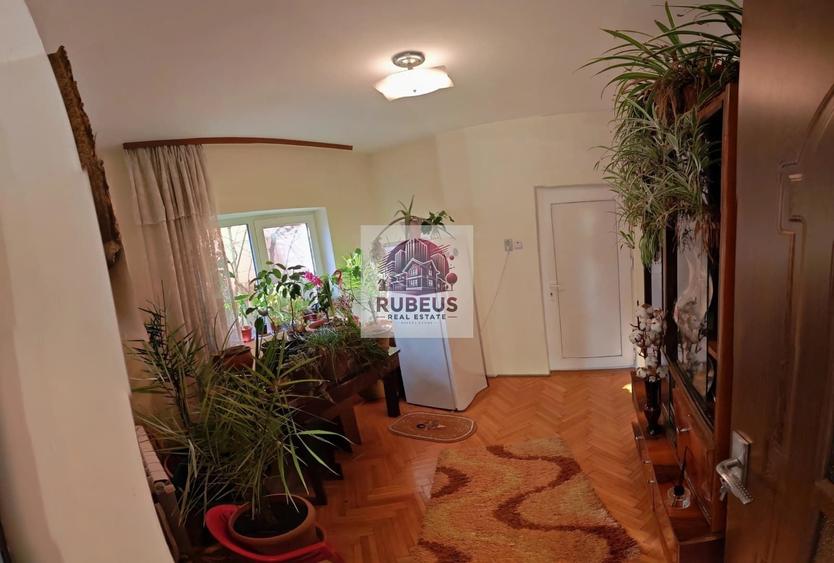 Casa cu personalitate in Calomfirescu – spatiu, liniste si teren gener - 19