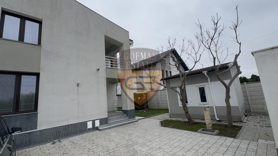 Lazu, casa 5 camere 140mp P+1, loc de parcare în curte - 1