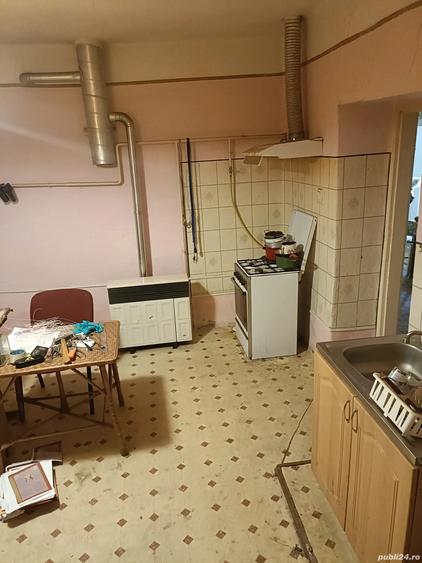 Ofer la schimb casa 5 camere pentru o garsoniera in Timi?oara - 2