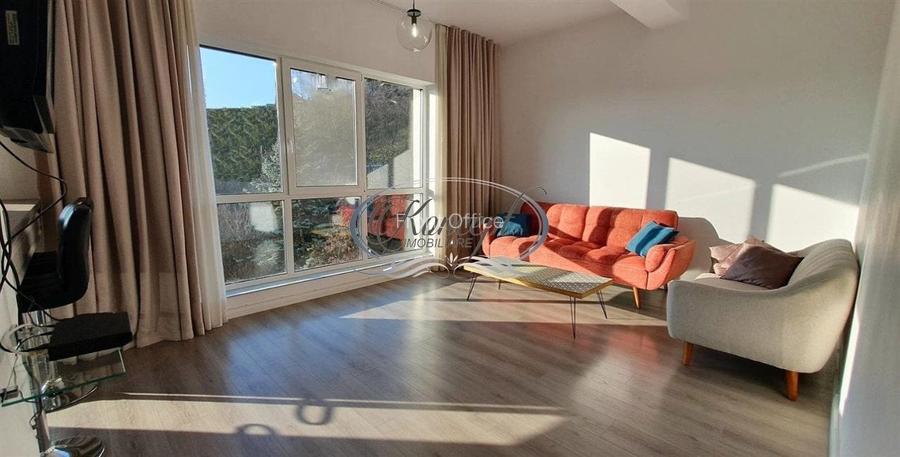 Apartament luminos, cu parcare inclusa Apartament luminos, cu parcare inclusa