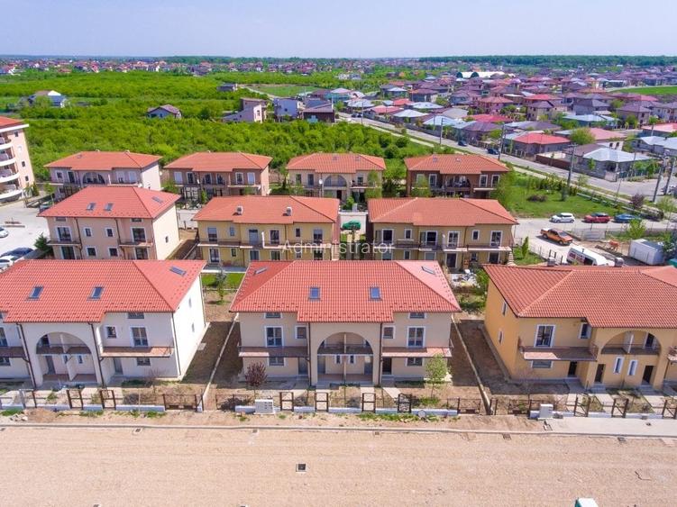 Apartament cu 3 camere decomandat în Băneasa