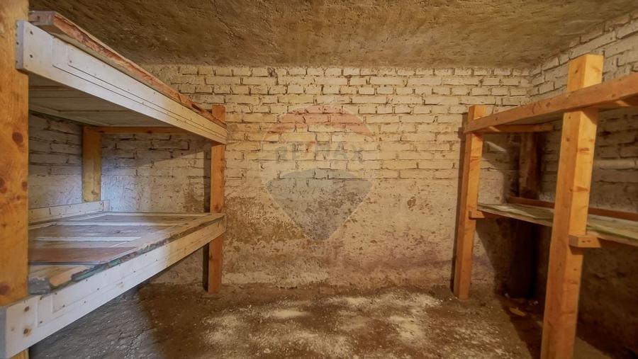 Casa saseasca de renovat, cu teren, Scheii Brasovului - 16