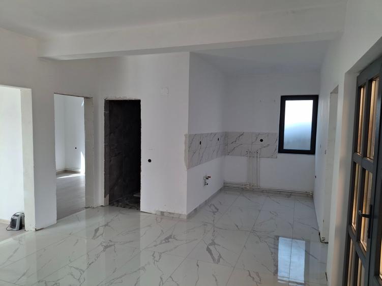 Vindem Casa in Navodari - 3