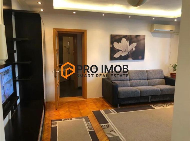 Apartament cu 3 camere decomandat, mobilat în 1 Decembrie