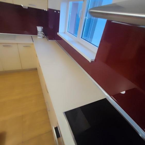 Inchiriere Apartament 2 camere spatios pe malul marii - 11