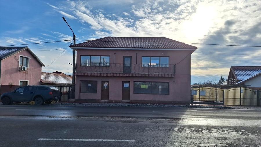 Spatiu comercial de inchiriat - Valu lui Traian - 1