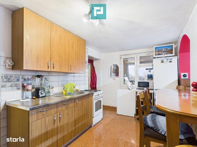 Casa frumoasa la Irato? la pre? bun - 1