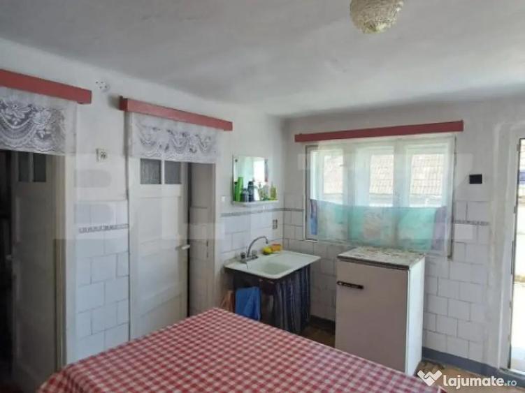 Casa de vanzare, cu 3 camere, 85 mp, 151 mp teren, zona cent - 5