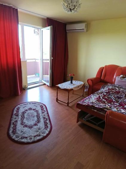 Vand apartament 3 camere decoamndat Lugoj etaj 4 - 5
