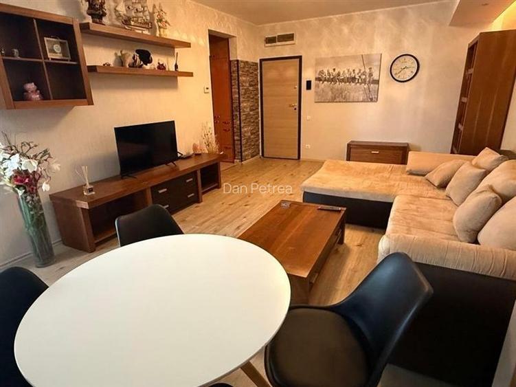 Apartament cu 2 camere semidecomandat, mobilat în Băneasa Apartament cu 2 camere semidecomandat, mobilat în Băneasa