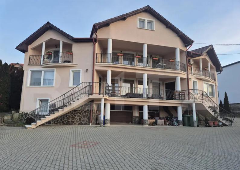 Casa de vanzare in Corunca, ideala pentru 2 familii sau pens - 14