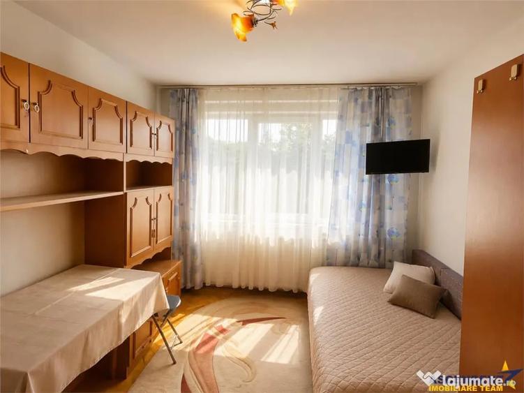 Apartament cu 3 camere decomandat în Central