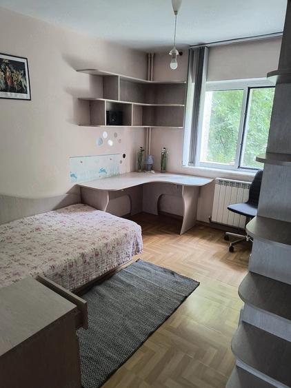 Apartament cu 3 camere decomandat în Târgu Cucu