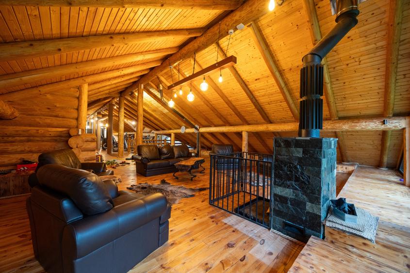 Proprietate Spectaculoasa - Sanctuar de liniste - Teren 4.7Ha - 1.000 MP Utili - 11