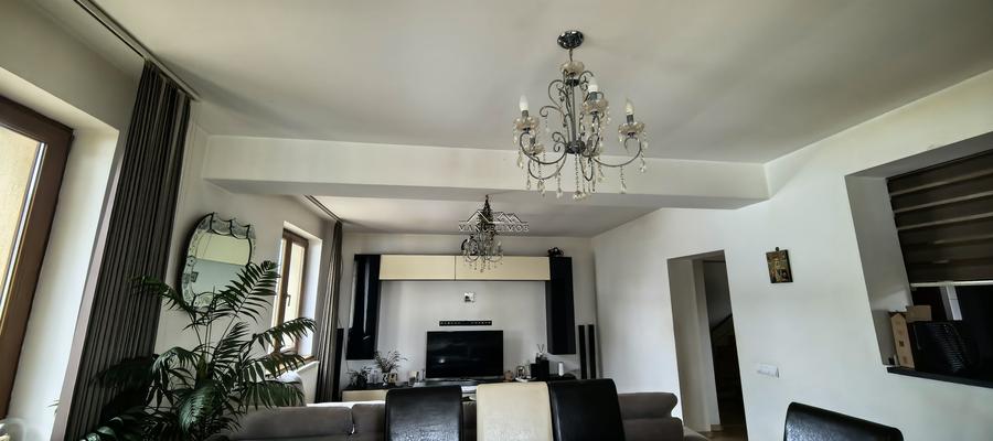 Vila Breaza 380Mp,Teren 1320Mp,aproape de Liceul Militar - 19