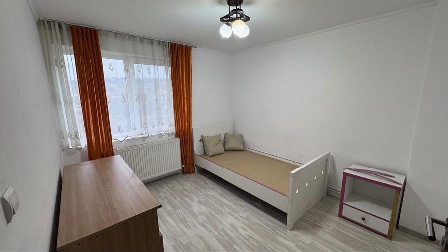 Vand apartament - 100 mp - 4