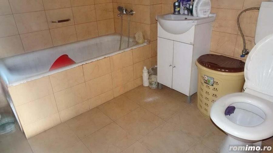 Vand casa curte si gradina in Branisca (la 15 Km de Municipiul Deva), suprafata de teren 2245 mp - 3