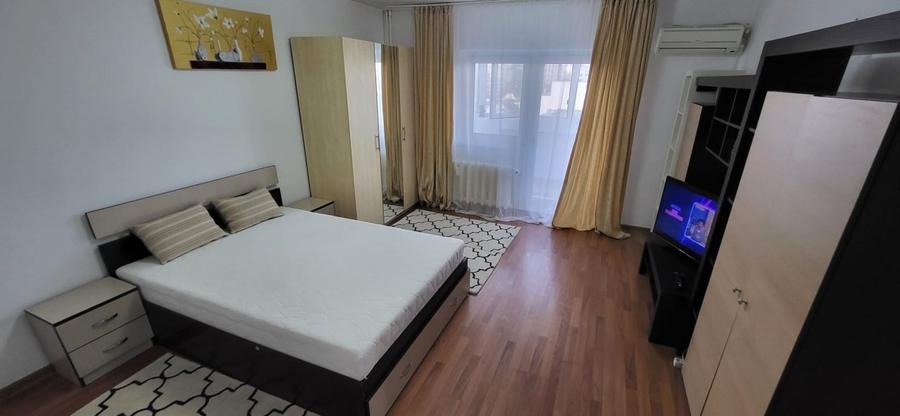 Mall Vitan, garsoniera, moderna, spatioasa, bloc mixt, libera - 1