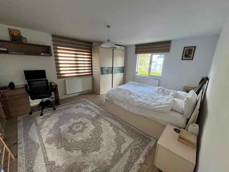 Proprietar - Casa utilata si mobilata cu etaj ,orientata spre soare (Sud) - Popricani - 4