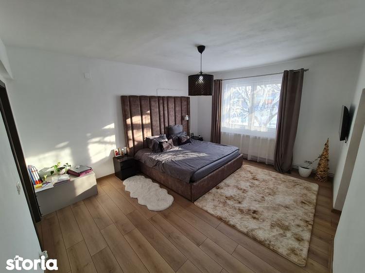 Casa de Vanzare la Cheie in Orasul Ineu Jud Arad, Teren 1439 mp. - 10