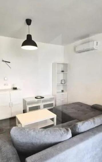 Apartament 1 camera Giroc, central - 4