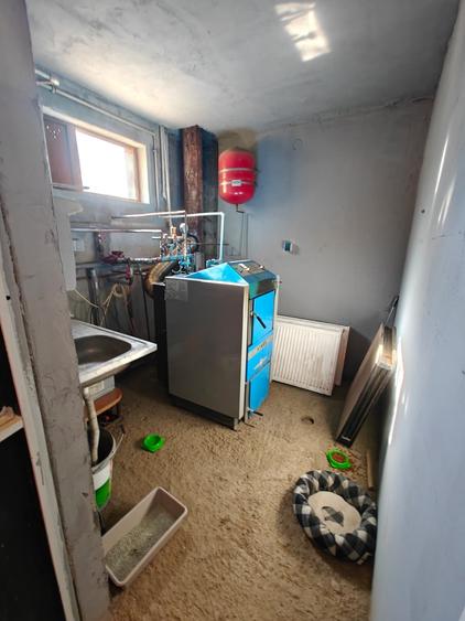 Casa de vanzare 4 camere, 900mp teren in zona Hlincea!!! - 13