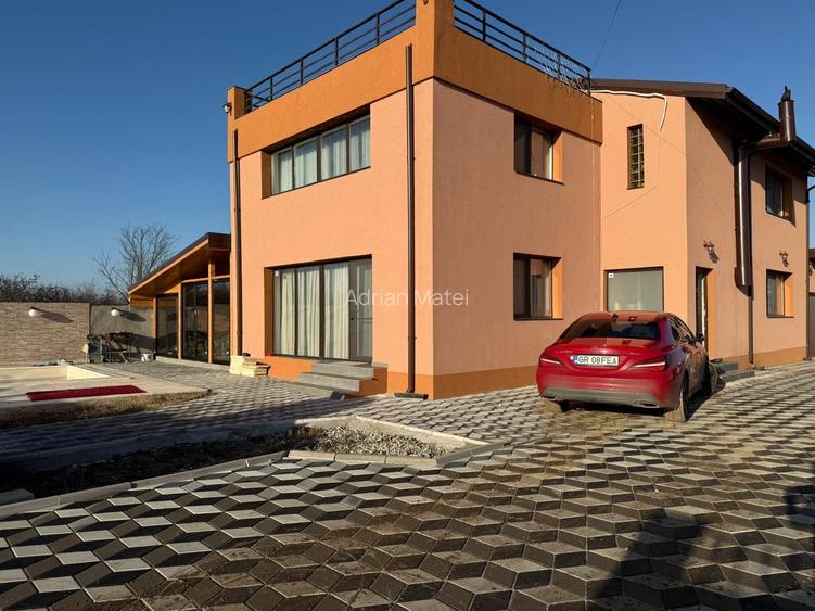 Vila de 400 mp cu piscina / 8 camere /1500 MP / Giurgiu-Buturugeni