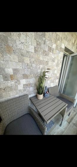 Apartament cu 3 camere decomandat în Rovine