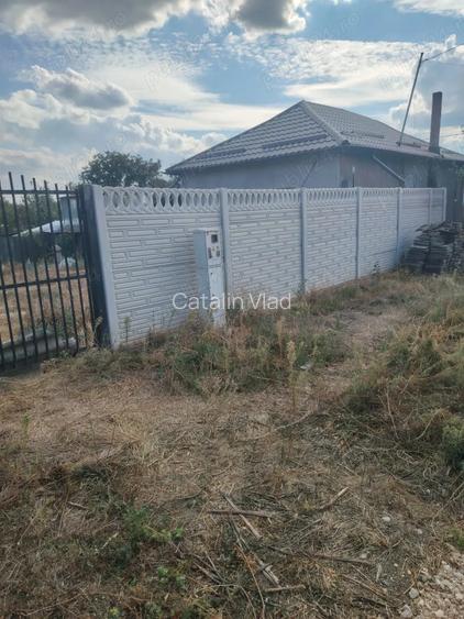 Vand Casa in Comasca