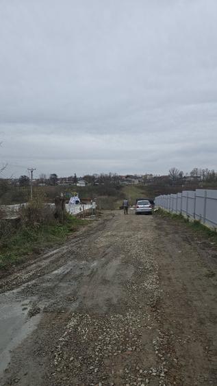 Vand teren intravilan cu utilati - 4
