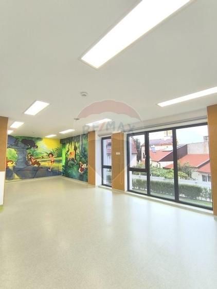 Spatiu comercial de vanzare - 44