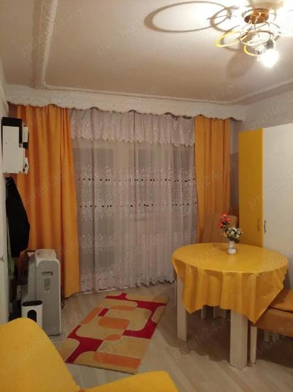 Vand garsoniera ultracentral confort 1 - 4