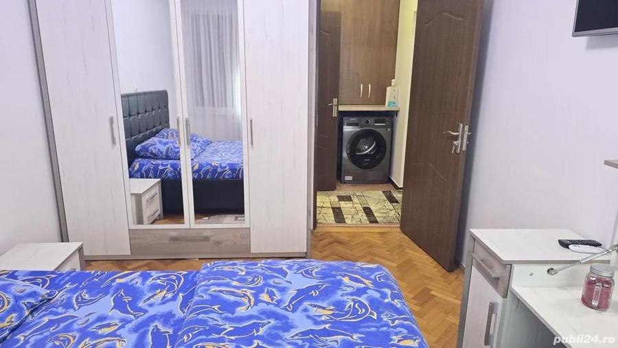 Inchiriez apartament 3 camere decomandat in Deva, zona ultracentrala (I. Maniu), - 2
