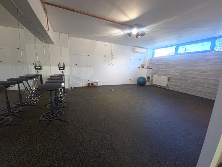 Spațiu comercial 57 mp demisol  Bd. Mamaia  Delfinariu  Utilități incluse - 2