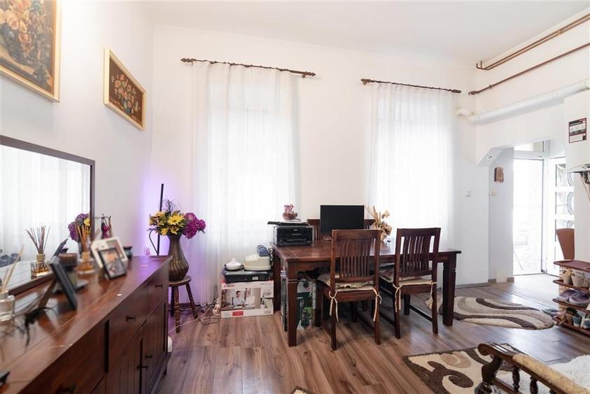 RECO Casa cu 3 Camere la Curte Comuna, Central, Oradea - 6