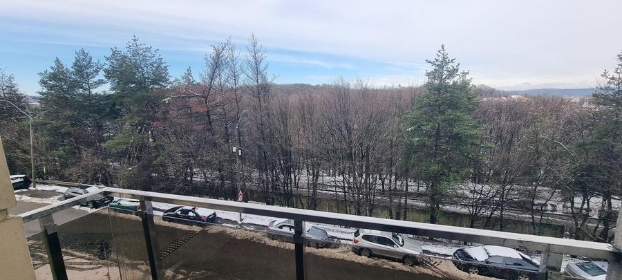 Vand apartament 2 camere in Pitesti, bloc Panorama Tower, etaj 1 - 3