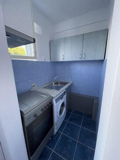Inchiriez apartament 3 camere - 2