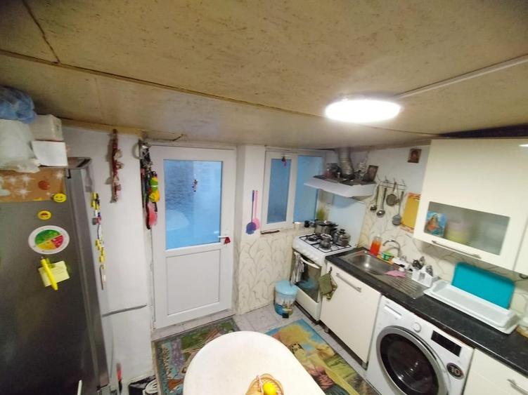 Casa în zona Republica - 11