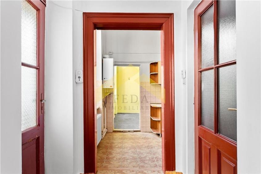 Apartament ultracentral cu 3 camere si centrala proprie - 11