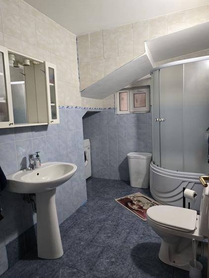 Inchiriez casa P +M - 1