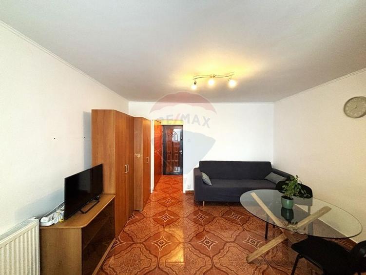 Titan | Garsonieră luminoasă 30 mp | Metrou 7 min | Bloc reabilitat - 1