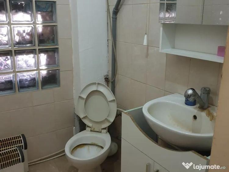 Inchiriere camera in vila - 3